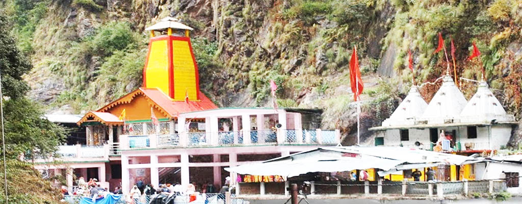 Day 5:    Barkot to Yamunotri And Back To Barkot (42+42 Km/3 Hrs + 7+7 Km Trek) 